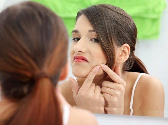 5 Foods for Acne Scar Removal At Home